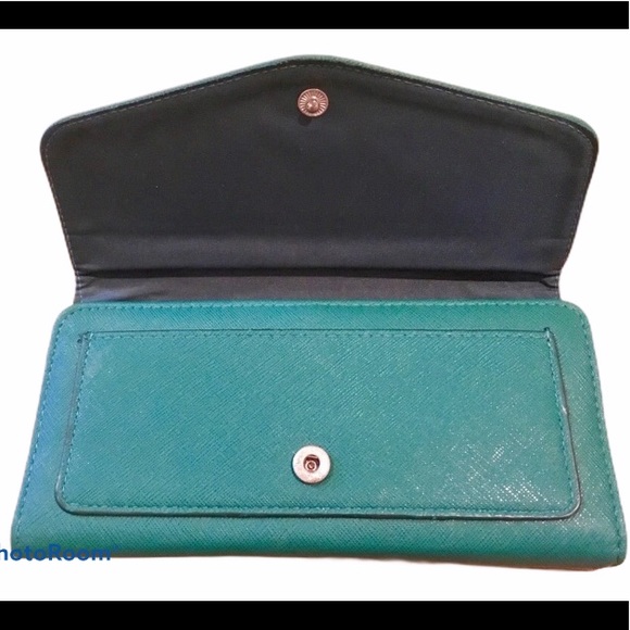 Green Wallet - Picture 2 of 4